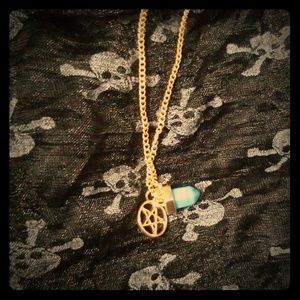 💀 Gold pentacle necklace